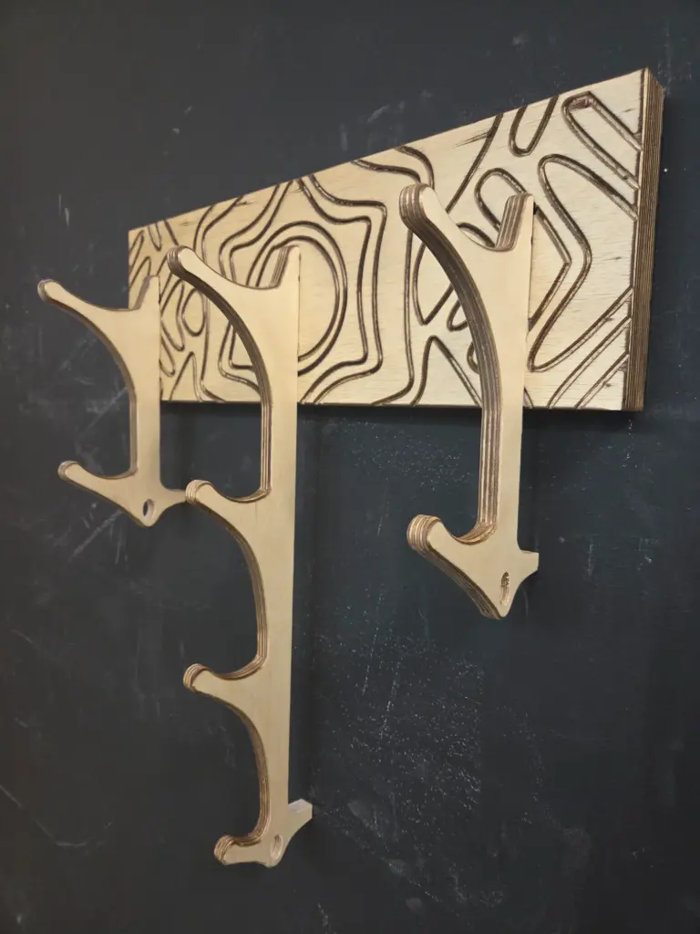 Stratus Rack v2 (3 slot rack, Stained edges and recesses, Plain)